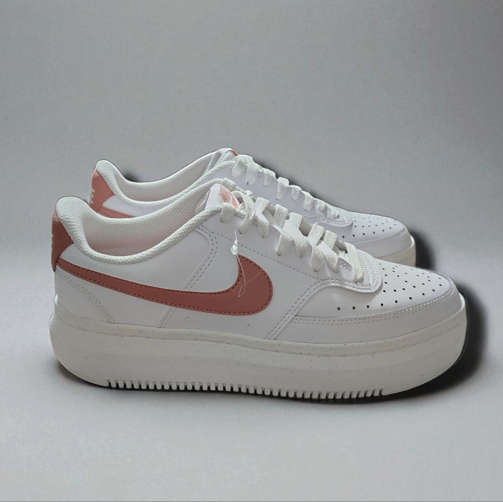 NEW Nike Court Vision Alta Women's Shoes In White/Sail/Red Stardust Size 10 - Picture 2 of 15